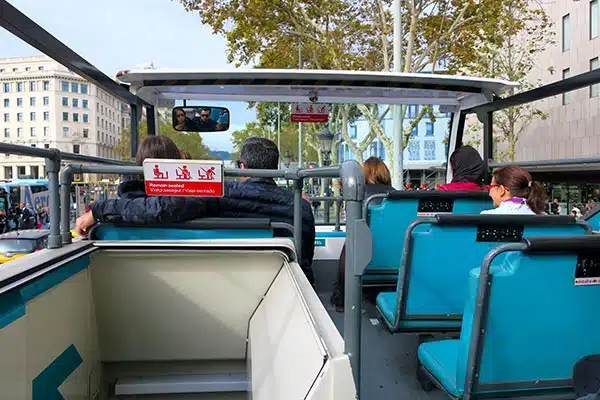 Tourist-Bus-Barcelona_Hop-on-Hop-Off-Tour-Bus-Barcelona-discount_review1 - Barcelona Day Trip - Barcelona Day Trip Barcelona Private Tours | Rome Day Trip - Licensed Guides - Barcelona Day Trip